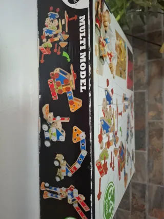 MUNTI MODEL Kit Construcción Madera