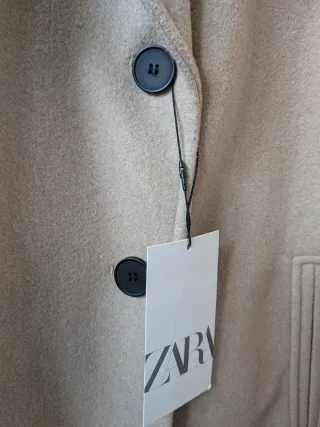 NUEVO Abrigo Zara