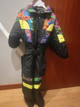 Traje de esquí mono colorido de niño