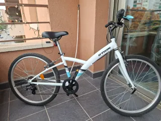 Bicicleta infantil B'TWIN blanca