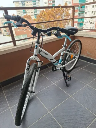 Bicicleta infantil B'TWIN blanca