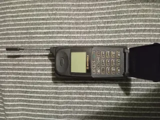 Teléfono Móvil Motorola International 8700