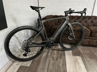 BERRIA BELADOR HYBRID ELITE APEX