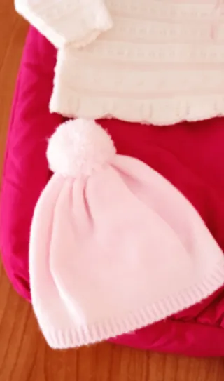 Lote de bebe de o a 1 mes niña