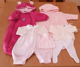 Lote de bebe de o a 1 mes niña