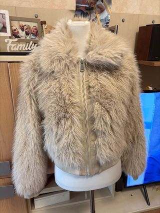 Pelliccia sintetica beige