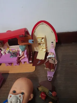 Lote de juguetes para bebés y casa de muñecas