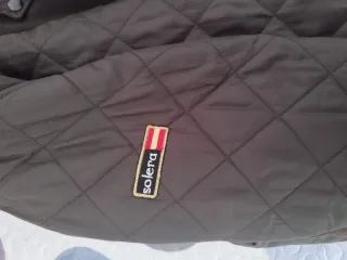 Cazadora acolchada verde