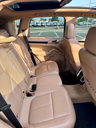 Porsche Cayenne 2012