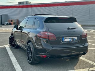 Porsche Cayenne 2012