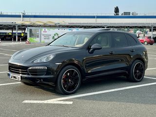 Porsche Cayenne 2012