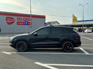 Porsche Cayenne 2012