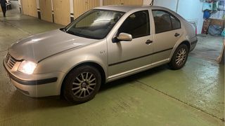 Volkswagen Bora 1.6 16v