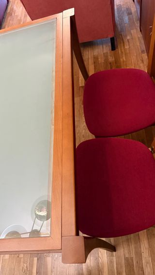 Mesa comedor extensible cristal y madera.