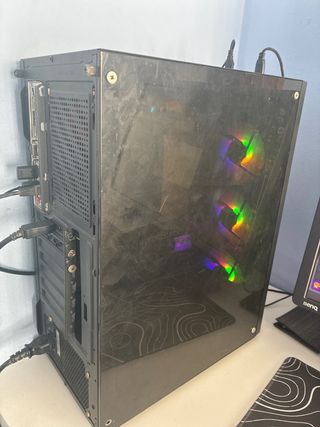PC Gaming Negro con RGB