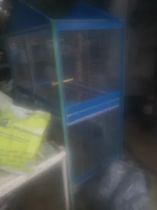 Jaula grande para pájaros