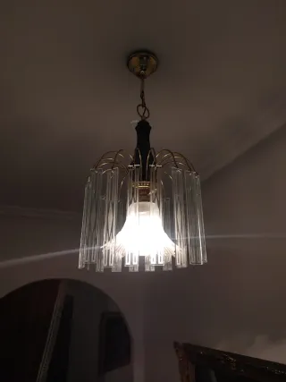 Lámpara colgante cristal y metal dorado