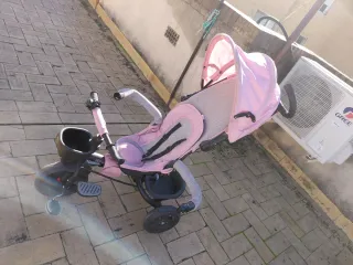 Precio negociable Triciclo y carro para bebé color