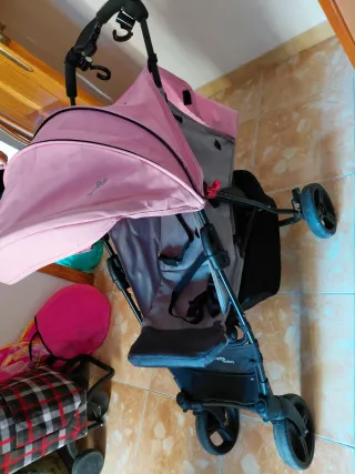 Precio negociable Triciclo y carro para bebé color