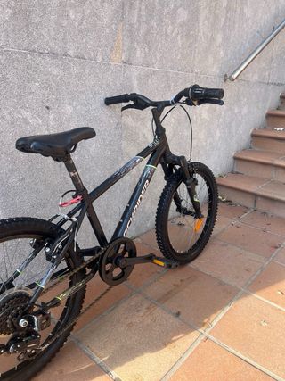 Bicicleta Rockrider ST500