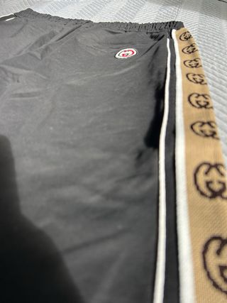 Pantalón corto Gucci Negro y Beige