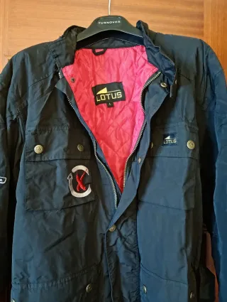 Chaqueta estilo motera ligera  LOTUS negra