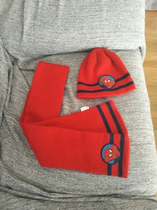 Conjunto de gorro y bufanda Spiderman
