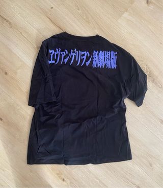 Camiseta Evangelion Bershka Talla L