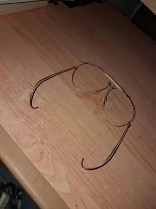 Gafas aviador vintage de metal doradas y ma