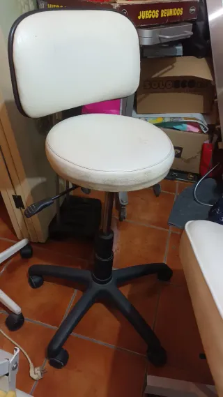 Mobiliario de estética.