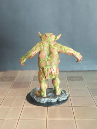 Estátua Sagrada Possuída por Eidolon