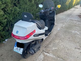 Piaggio X Evo 125 Maxiscooter