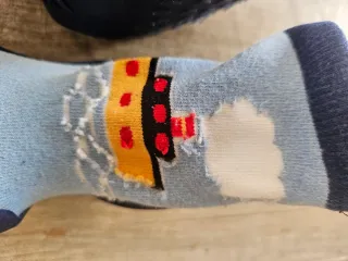 Zapatillas calcetín. Talla 26-27