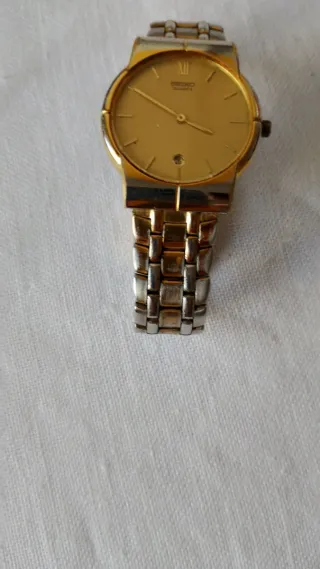 Reloj Seiko Cuarzo Oro y Plata