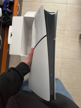 PlayStation 5 con 2 mandos