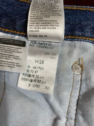 Falda larga Levi's con abertura