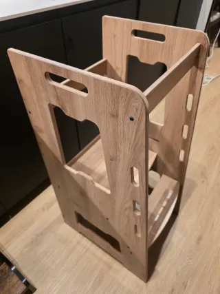 Torre di apprendimento Montessori in legno