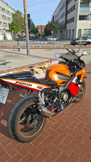 Honda CBR 600F4i Sport Repsol .