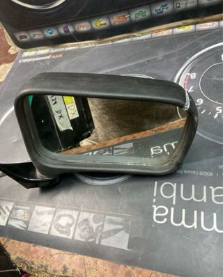 Specchietto retrovisore destro Fiat 131