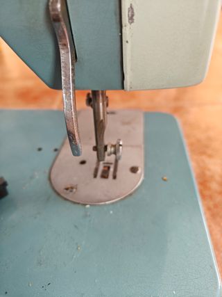 Máquina de coser industrial Alfa