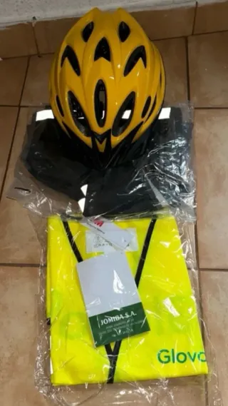 Chubasquero Glovo Amarillo Talla M+Casco+Chaleco.