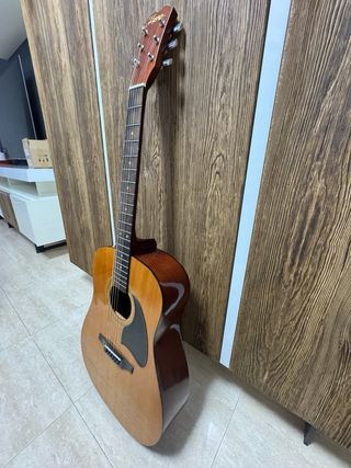 Guitarra Acústica Lyon Marrón + Funda