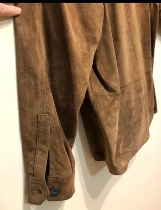 Chaqueta de piel marrón