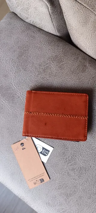 Cartera de piel Quiksilver marrón