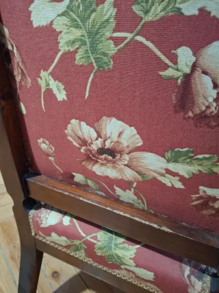 Pareja de butacas antiguas.