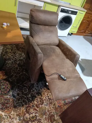 Sillón Eléctrico Reclinable Marrón