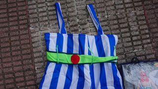 Disfraz forzudo adulto rayas azul y blanco unisex