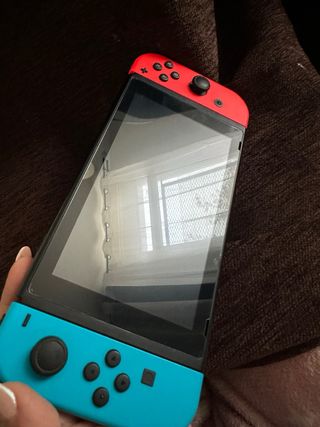 Nintendo Switch + Mario Kart 8 Deluxe