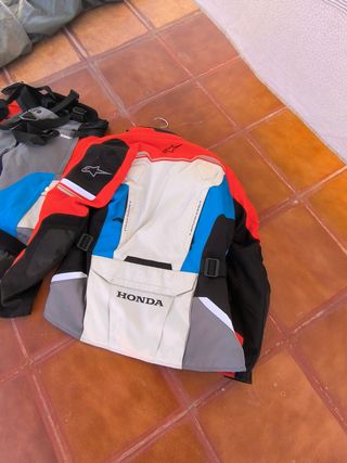 Se vende traje de cordura 4 estaciones Alpinestar