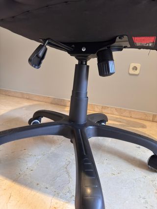 Silla Gaming PlayStation Negra y Blanca